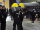 Policija MUP-a RS sa dugim cijevima hoda po Srebrenici