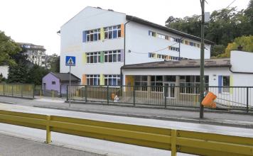 Horor u Tešnju! Dječaka (7) pretukli vršnjaci, morao na hitnu operaciju: Koliki je stres dijete proživjelo, nastao mu čir i pukao