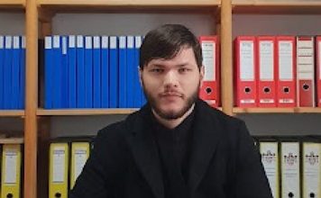Đakon SPC veliča ratne zločince i proziva Bošnjake „dušmanima”