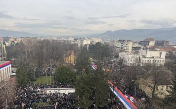 Veliki broj građana u Banjaluci: “Došli smo da odbranimo predsjednika i Srpsku”