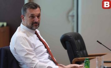 AVDO AVDIĆ ODGOVORIO KONAKOVIĆU: Elmedin Dino bagerista, ministar koji je više napisao nego što je pročitao!