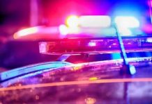 PUCNJI ODJEKUJU CIJELIM SELOM, IMA MRTVIH: Napadač naoružan granatom, sa svih strana ga opkolila specijalna policija - featured image