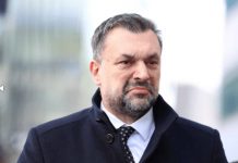 KONAKOVIĆ OTKRIO DETALJE SASTANKA SA STRANIM AMBASADORIMA: „Na putu nam stoje destruktivci koji uživaju u…“ - featured image
