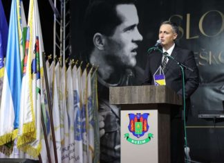 BURAN GOVOR DENISA BEĆIROVIĆA U BUŽIMU: “Mi nikada nismo klečali pred onima koji hoće uništiti BiH…”