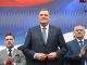 Dodik sa svojom svitom najavljuje da će napraviti još jedno krivično djelo u nizu Dodik sa svojom svitom najavljuje da će napraviti još jedno krivično djelo u nizu - featured image