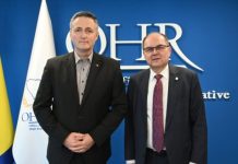SASTALI SE BEĆIROVIĆ I SCHMIDT: U otvorenom razgovoru se složili šta je rješenje za trenutnu krizu - featured image