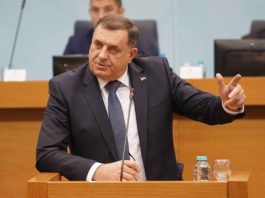 ZABRINUTA LICA U SDS-u: “Novi ustav RS je ludilo, Dodik nas uvodi u opasno stanje!” - featured image