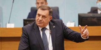 ZABRINUTA LICA U SDS-u: “Novi ustav RS je ludilo, Dodik nas uvodi u opasno stanje!” - featured image