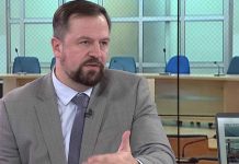 BANDIĆ OTPUSTIO KOČNICE: “Nikšić i Kazaz javno ljube skute notornim fašistima i propagiraju njihove nakaradne ideje!” - featured image