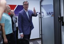 JE LI SRBIJANSKA VOJSKA POSLALA PORUKU VUČIĆU: Pogledajte šta može značiti ovakva zastava (FOTO) - featured image