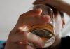 Prodavao smrtonosni alkohol sugrađanima: I njegova supruga probala proizvod - featured image