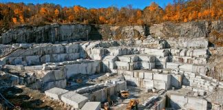 Tragedija u Bihaću: Poginuo radnik u kamenolomu, od njega se opraštaju saborci iz Armije RBiH - featured image