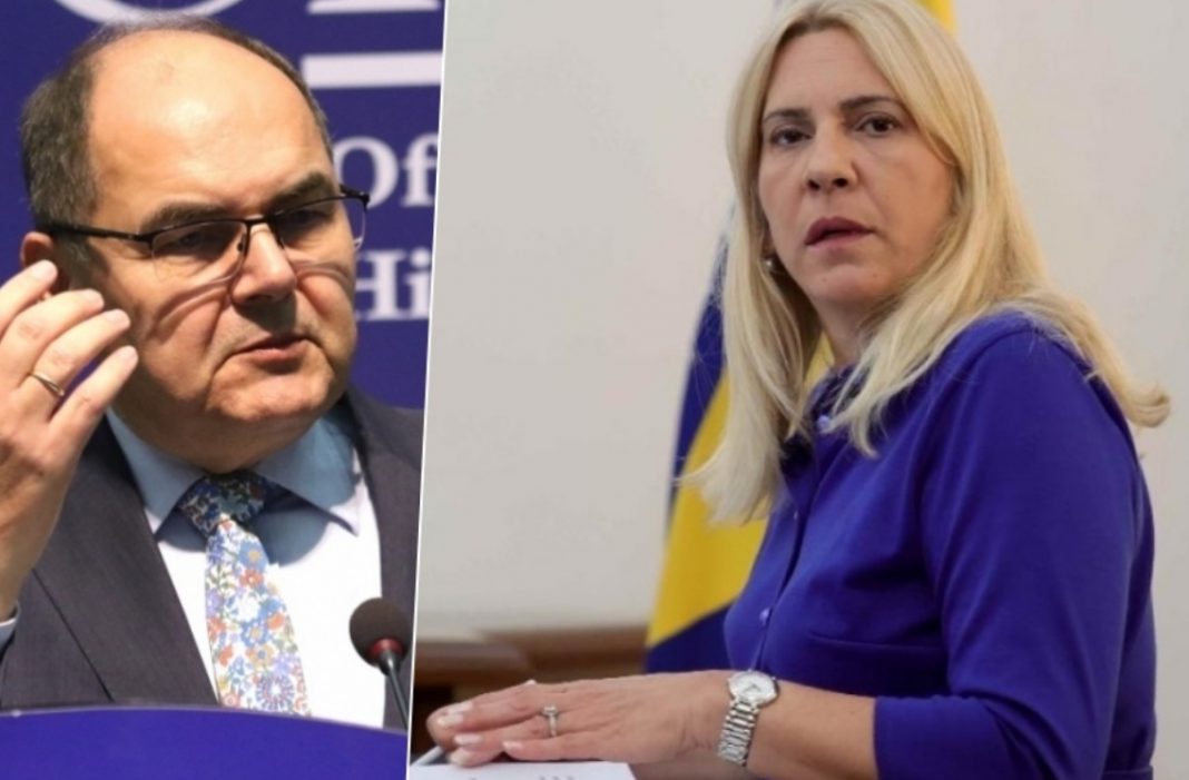 NIŠTA NIJE SLUČAJNO: Zašto Željka Cvijanović baš sada napada visokog predstavnika Christiana Schmidta… - featured image NIŠTA NIJE SLUČAJNO: Zašto Željka Cvijanović baš sada napada visokog predstavnika Christiana Schmidta… - featured image