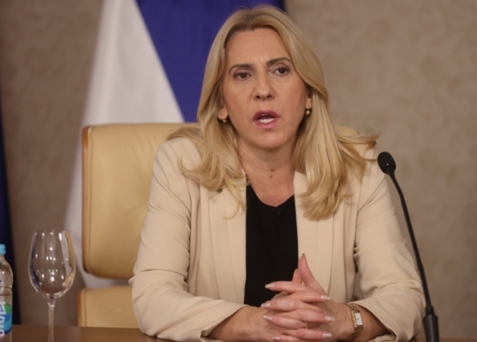 ČEGA SE PLAŠI ŽELJKA CVIJANOVIĆ: Sada traži ono što je SNSD godinama izbjegavao! - featured image ČEGA SE PLAŠI ŽELJKA CVIJANOVIĆ: Sada traži ono što je SNSD godinama izbjegavao! - featured image