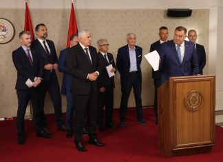 ŠOKANTNO OTKRIĆE: Kešo razotkriva – šta Dodik i Čović pripremaju za BiH i ko je glavni pregovarač… ŠOKANTNO OTKRIĆE: Kešo razotkriva – šta Dodik i Čović pripremaju za BiH i ko je glavni pregovarač… - featured image