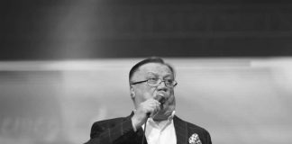 Bivši političar pokušao ismijati Halidovu smrt, pratitelji mu bijesno odgovorili: "Odvratni stvore" - featured image