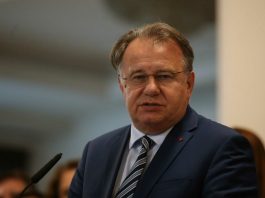 POLITIČKA PRIČA U DVA ČINA: Protiv korupcije ili prikrivanje optužbi? Nikšićev sistem pod lupom javnosti, evo i zašto… - featured image