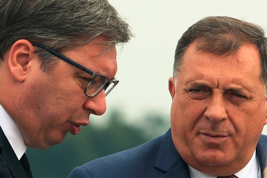 VUČIĆ PREKRIŽIO DODIKA: Evo šta je izjavio… - featured image VUČIĆ PREKRIŽIO DODIKA: Evo šta je izjavio… - featured image