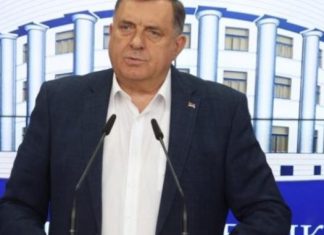 STIGLA REAKCIJA VLADE NJEMAČKE NA DODIKOVE PRIJETNJE SCHMIDTU: Ovo su svi čekali! STIGLA REAKCIJA VLADE NJEMAČKE NA DODIKOVE PRIJETNJE SCHMIDTU: Ovo su svi čekali! - featured image