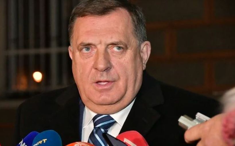 DODIK BIJESAN ZBOG ODBIJENE APELACIJE: Zagonetna izjava bivšeg predsjednika RS-a, evo šta je izjavio… - featured image DODIK BIJESAN ZBOG ODBIJENE APELACIJE: Zagonetna izjava bivšeg predsjednika RS-a, evo šta je izjavio… - featured image