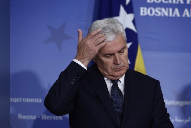 NERVOZA “PRVOG U HRVATA”: Dragan Čović strahuje od najgoreg scenarija, nije isključen ni preokret - featured image NERVOZA “PRVOG U HRVATA”: Dragan Čović strahuje od najgoreg scenarija, nije isključen ni preokret - featured image