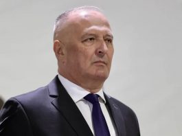 POLITIČKA SRAMOTA: Helez osudio SNSD zbog odnosa prema tragediji… - featured image