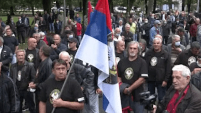 RATNI VETERANI VOJSKE RS-A POSLALI JASNU PORUKU Ubrzo poduzimamo korake u cilju… - featured image RATNI VETERANI VOJSKE RS-A POSLALI JASNU PORUKU Ubrzo poduzimamo korake u cilju… - featured image