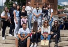 Maturanti iz Srbije došli privatnom ekskurzijom u Sarajevo. “Prof. sociologije nam je dosta lepog govorio o Sarajevu, pa smo odlučili da odemo i vidimo”. (FOTO) Maturanti iz Srbije došli privatnom ekskurzijom u Sarajevo. “Prof. sociologije nam je dosta lepog govorio o Sarajevu, pa smo odlučili da odemo i vidimo”. (FOTO) - featured image