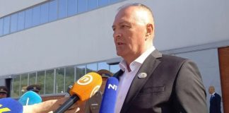 BiH pod opsadom političkih blokada: Helez otvoreno upozorio visokog predstavnika zbog SNSD-a i HDZ-a - featured image
