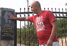 Anis iz Konjica je podigao spomen-kapiju ubijenoj srpskoj djeci (1992. god.), braći Petru i Pavlu, u Konjicu. (FOTO, VIDEO) - featured image