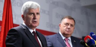 PROFESOR IVO KOMŠIĆ UPOZORAVA: Tvrdi da Dodik i Čović igraju zajedničku partiju protiv… - featured image