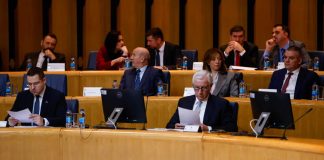 DRŽAVA U ZASTOJU: Novi sukobi u Parlamentu, SNSD i HDZ, ponovo haos… - featured image