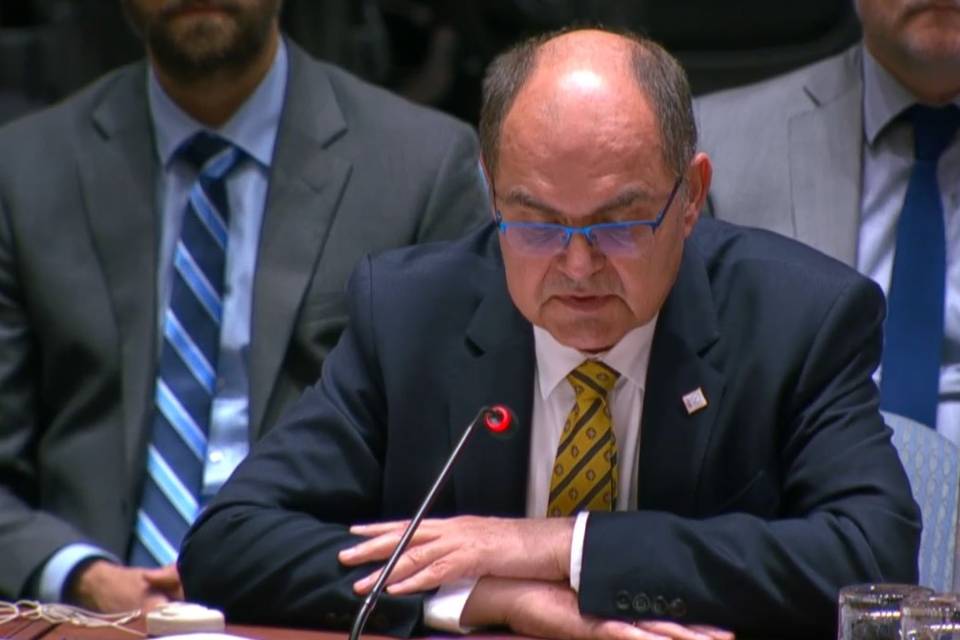 ŠOK U BIH: Schmidt ne sluša Ameriku – Berlin preuzima kontrolu! - featured image ŠOK U BIH: Schmidt ne sluša Ameriku – Berlin preuzima kontrolu! - featured image