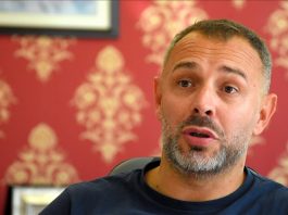 Hrvatska zadala udarac bh. novinaru Avdi Avdiću! Uručili mu rješenje o… - featured image