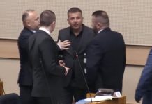 (VIDEO) NOVI OBRAČUN U NSRS-U: Stevandić izludio zbog Vukanovića, evo kako se sve završilo… (VIDEO) NOVI OBRAČUN U NSRS-U: Stevandić izludio zbog Vukanovića, evo kako se sve završilo… - featured image