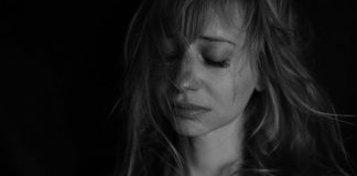 Priča Bošnjakinje i Srbina rastužila region! “Pravili smo se da je sve u u redu. Plakala sam, on je vješto gutao suze, sve dok nisam upitala da li me voli…” - featured image