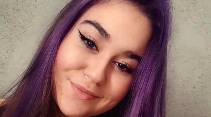 ODUŠEVILA REGIJU “Ja sam Emela Halilović. Od majke Srpkinje i oca Bošnjaka. Ja se nisam opredijelila za naciju, nego za LJUBAV!” (FOTO) - featured image ODUŠEVILA REGIJU “Ja sam Emela Halilović. Od majke Srpkinje i oca Bošnjaka. Ja se nisam opredijelila za naciju, nego za LJUBAV!” (FOTO) - featured image