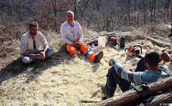 HUMANOST Živojin Jašić, komandant VRS iz Srebrenice spasio 600 Bošnjaka koji i dan danas pamte i svjedoče njegovo humano djelo! (FOTO) HUMANOST Živojin Jašić, komandant VRS iz Srebrenice spasio 600 Bošnjaka koji i dan danas pamte i svjedoče njegovo humano djelo! (FOTO) - featured image