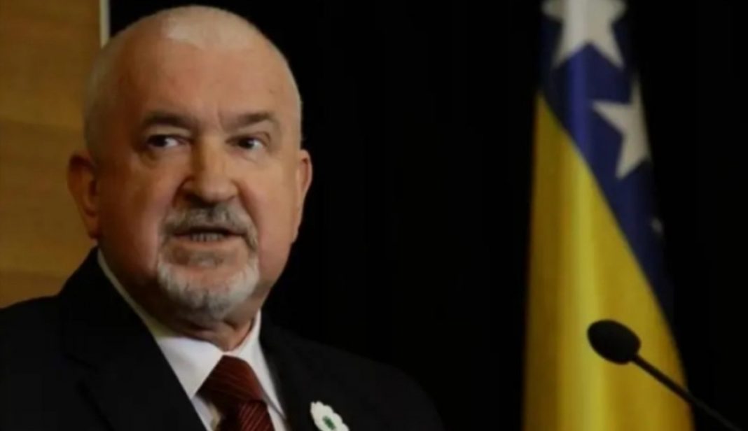 BIVŠI REIS MUSTAFA CERIĆ UPUTIO OTVORENO PISMO ŽELJANI ZOVKO: ” Da li Vaš govor mržnje predstavlja…” - featured image BIVŠI REIS MUSTAFA CERIĆ UPUTIO OTVORENO PISMO ŽELJANI ZOVKO: ” Da li Vaš govor mržnje predstavlja…” - featured image