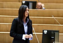 VULIĆ POSLALA OŠTRU PORUKU: SNSD povukao crvenu liniju oko ključnih zakona, evo šta se desilo… VULIĆ POSLALA OŠTRU PORUKU: SNSD povukao crvenu liniju oko ključnih zakona, evo šta se desilo… - featured image