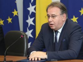 Nikšić napao Krnjića pa se desio politički obrat koji niko nije očekivao, Niko mu nije pružio podršku u napadu na Krnjića, čak ni iz SDP-a i Trojke, već upravo obrnuto - featured image