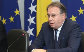 Nikšić napao Krnjića pa se desio politički obrat koji niko nije očekivao, Niko mu nije pružio podršku u napadu na Krnjića, čak ni iz SDP-a i Trojke, već upravo obrnuto Nikšić napao Krnjića pa se desio politički obrat koji niko nije očekivao, Niko mu nije pružio podršku u napadu na Krnjića, čak ni iz SDP-a i Trojke, već upravo obrnuto - featured image