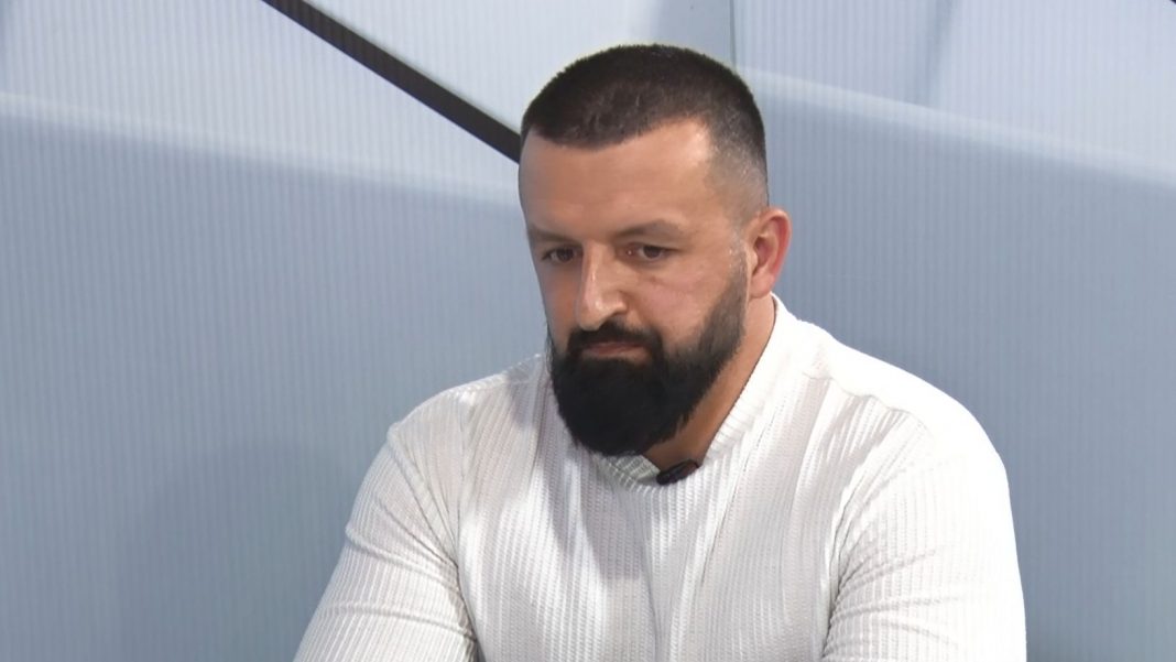 Anel Bećirspahić, suprug preminule porodilje Azre: Inspektor pitao babicu da li je doktor bio pijan - featured image Anel Bećirspahić, suprug preminule porodilje Azre: Inspektor pitao babicu da li je doktor bio pijan - featured image