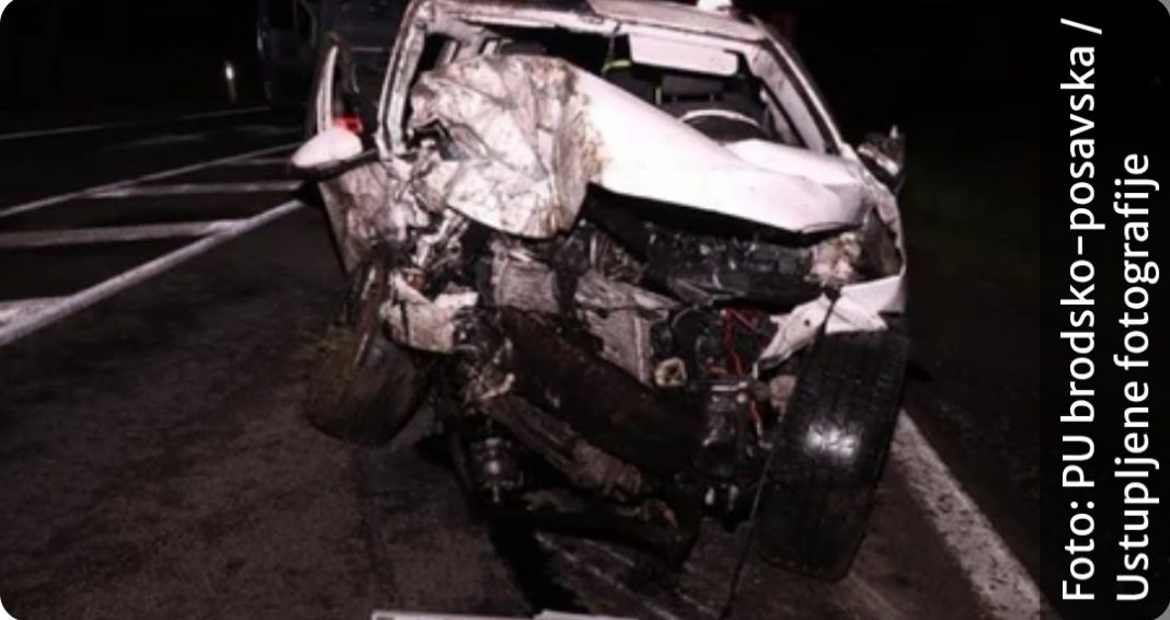 Majka (24) izazvala direktan sudar sa BMW-om koji je jurio, stradao njen sin (4)! Svedoci otkrili jezive detalje: Dječak ISPAO iz auta - featured image