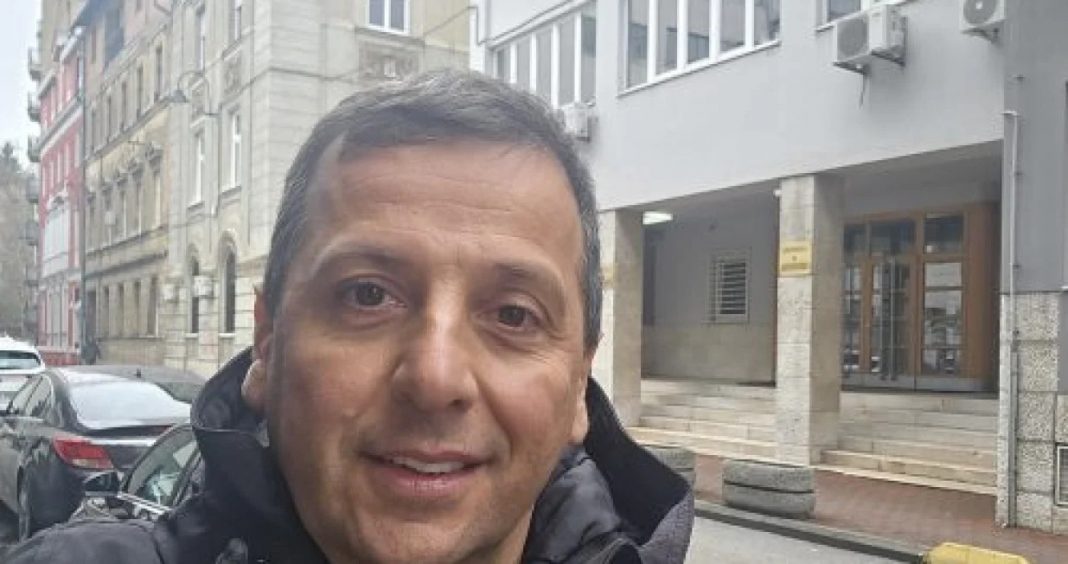 (VIDEO) DRAMA U SARAJEVU: Vukanović otkriva zašto ga je policija presrela, evo šta se desilo… - featured image (VIDEO) DRAMA U SARAJEVU: Vukanović otkriva zašto ga je policija presrela, evo šta se desilo… - featured image