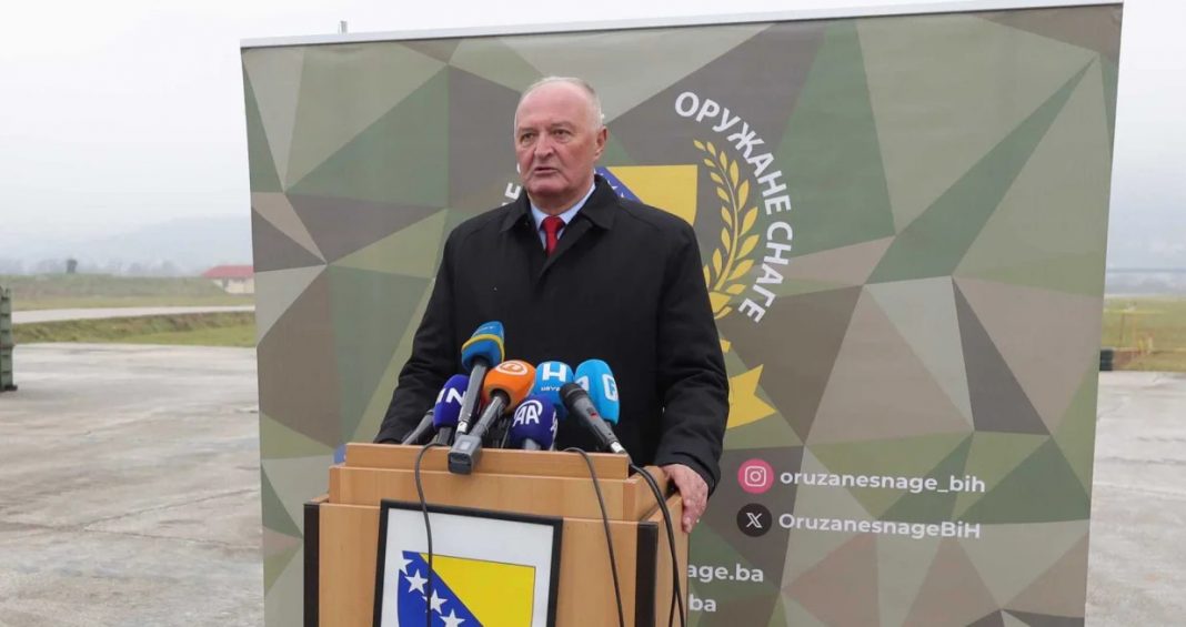 SASTANAK KOJI ĆE ZAPALITI REGION: Helez se susreo sa prvim čovjekom Vojske Kosova, pao dogovor… - featured image