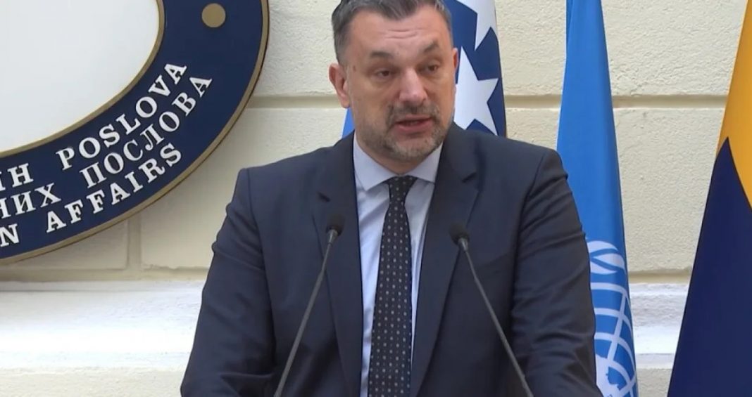 KONAKOVIĆ UDARIO NA DODIKA:Pred svijetom iznio teške optužbe: Meta je bila jedna osoba… - featured image KONAKOVIĆ UDARIO NA DODIKA:Pred svijetom iznio teške optužbe: Meta je bila jedna osoba… - featured image
