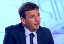 Vukanović zaplakao tokom emisije: Majka mi je na aparatima, neću više učestvovati u pregovorima Vukanović zaplakao tokom emisije: Majka mi je na aparatima, neću više učestvovati u pregovorima - featured image