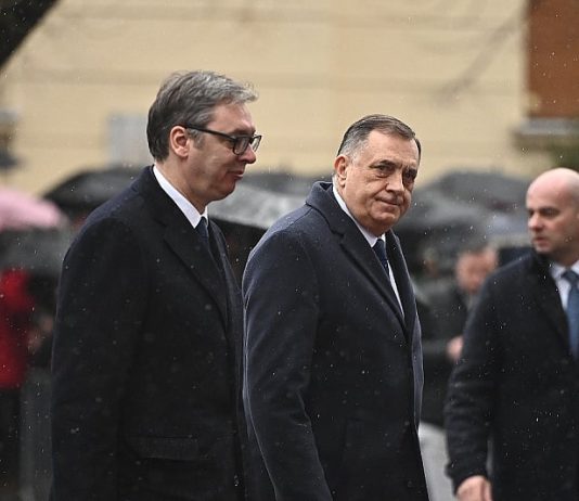 Vučić o Interpolovoj potjernici za Dodikom: Blizu smo potpune katastrofe - featured image