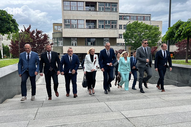 Iz SNSD-a teške poruke za opoziciju iz RS-a: “Ako ne podržite veto Željke Cvijanović – izdali ste” - featured image Iz SNSD-a teške poruke za opoziciju iz RS-a: “Ako ne podržite veto Željke Cvijanović – izdali ste” - featured image